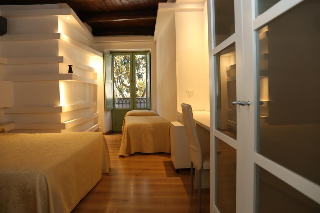 Albergo Del Centro Storico Salerno Exterior photo