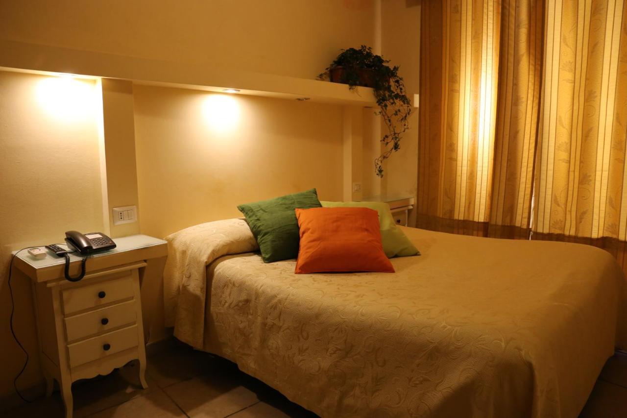 Albergo Del Centro Storico Salerno Exterior photo
